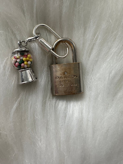 Louis Vuitton Preloved Authentic Lock Bubblegum Keyring